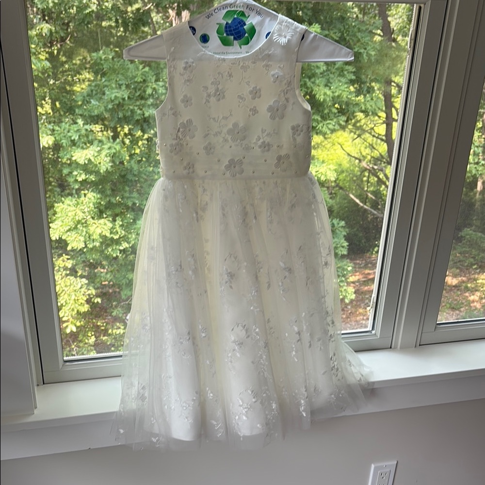 Elegant White Floral Kids Dress